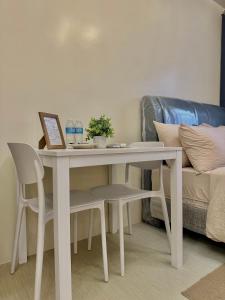 20F Cozy Studio Unit at Avida Aspira Tower 1