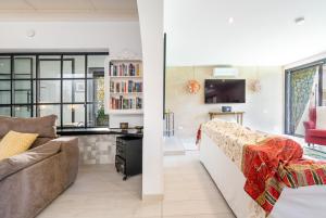 Korablue by BeBreeze