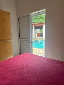 Casa com PISCINA no Centro