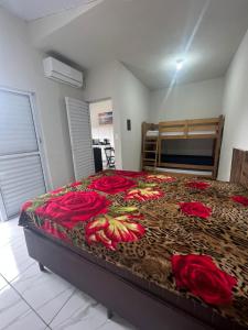 Casa com PISCINA no Centro