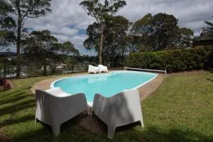Bella Vista with swimming pool and ocean view - Durras