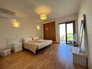 Apartment Filipa III - Beachfront with Jacuzzi
