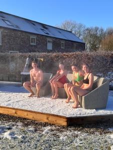 Luxury Barn with sauna near York welcoming families, friends, groups