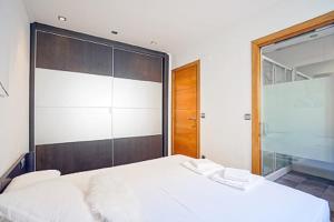 SUPER Offer Week 11to17 Aug25 Downtown, terrace, parking