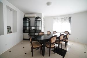 The White House ZR