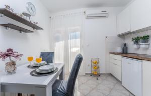 Stunning Apartment In Turanj 