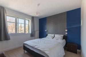 Appartements Le Forest - parking prive vue montagne proche lac : photos des chambres