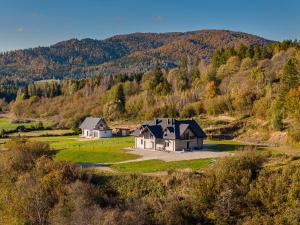 Smerek 119- Baza Przy Szlaku