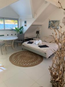 Le Petit Nettle avec Piscine aux Caraïbes, Vue Mer