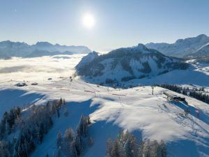Dorfcafe Unken Hotelpension sWirtshaus im Dorf