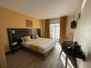 Hotels Le Floreal : photos des chambres