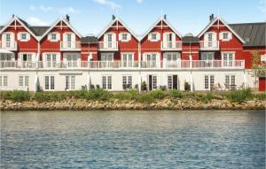 Two-Bedroom Apartment In Grasten
