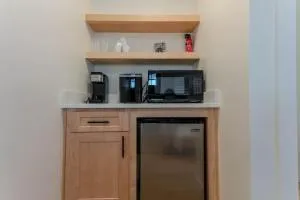 Renovated Studio 5 Min from Scenic Lake CDA - Pet Friendly - 凯洛格