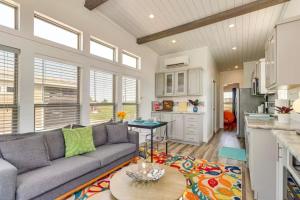 The Tiny Tejas with Pool and Hot Tub