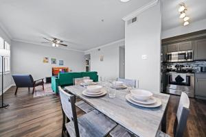 Stylish Haven 2 BR, 2 BA Pool