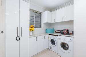 The perfect family escape modern huge backyard