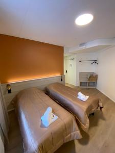 Double Room with Private Bathroom room in EC-Hostel