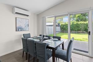 Charming 4Bedroom Home Near Train Station and Beaches