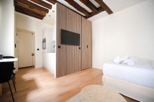 CIA - Studio near Louvre & Tuileries