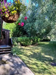Wigeon Secluded Rustic cabin - Allerthorpe
