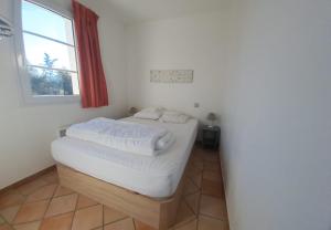 Appartements GRILEG- Pour des vacances ideales en famille ! T2 cabine dans residence avec piscine chauffee : photos des chambres