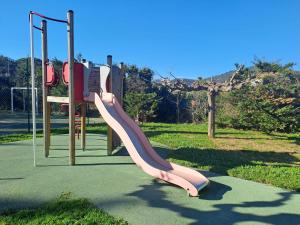 Appartements GRILEG- Pour des vacances ideales en famille ! T2 cabine dans residence avec piscine chauffee : Appartement - Vue sur Piscine 