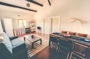 Welcoming House in Cañamero + Pool - Logrosán