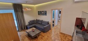 New Ventiri Suite 6, near Hilton, Athens Central , 4 family & Bussines