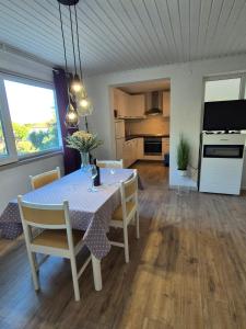 Apartments Buktenica