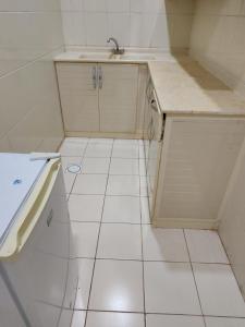 جناح فاخر غرفتين نوم وصالة تلفزيون