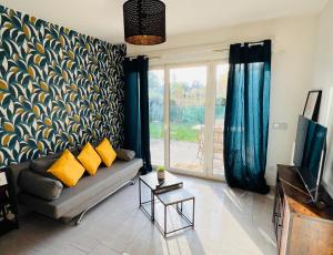 Appartements Duo Verde Du style et de la Luminosite Famille Disney Parking Patio : photos des chambres