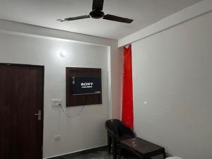 The Berlin hotel knowledge park 3 Rd plot no 100 a namoli near Annapurna h block