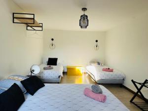 Maisons de vacances La Lande d-Ouee - Sauna & Convivialite : photos des chambres