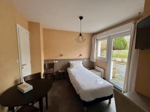 Hotels BRIT HOTEL Lannion-Perros Guirec : photos des chambres