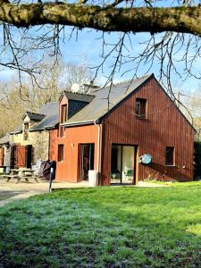 Maisons de vacances La Lande d-Ouee - Sauna & Convivialite : photos des chambres