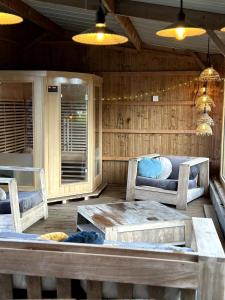 Maisons de vacances La Lande d-Ouee - Sauna & Convivialite : photos des chambres