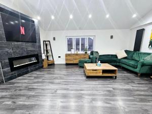 The Penthouse Tamworth Spacious 3 Bedroom Apartment in the town centre