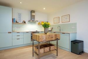 Veeve - The Lancaster Gate Mews House