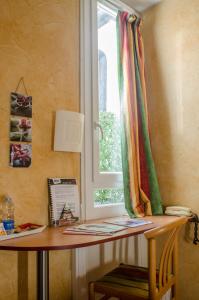 Hotels Hotel Bosquet Pau Centre - Self Check In Budget Hotel : photos des chambres