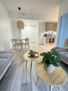 Beautiful two-room apt with lake Näsijärvi views