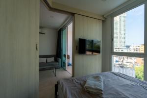 Olympus City garden by lsqstays