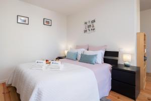 Stylish Studio in Porto Downtown by HostWise