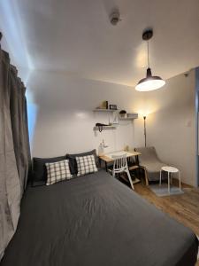 TheMudroomStyle ideal WFH near St Benedict Parish