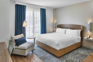 Standard King Room room in Element by Marriott Atlanta Perimeter Center