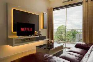 Relaxing 3BR Family Home near Zoo with Netflix WiFi - Kampong Salak