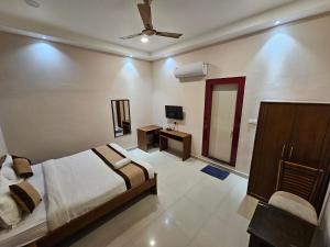 Devki Grand Hotel