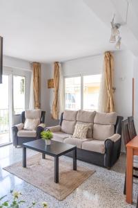 Las Arenas playa - HOME RENT MALAGA