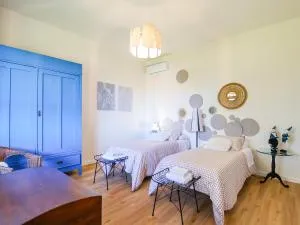 COUNTRY VINTAGE HOUSE - with Garden - Orentano