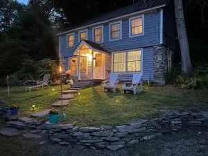 Relax Like It's 1800! - Port Jervis