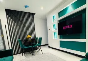 Your Home Away, Luxury House - Port Tennant